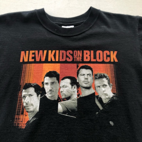 New Kids on the Block 2008 Concert Tour Band Tee - Picture 5 of 9